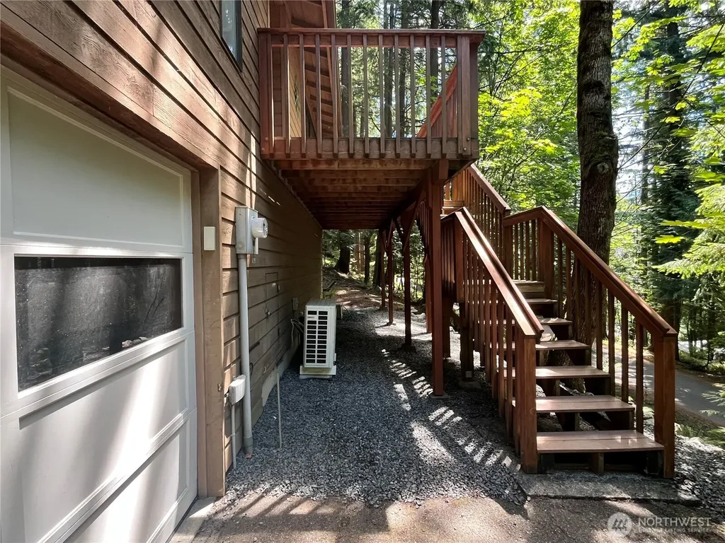 17 Basin View Circle Bellingham WA 98229