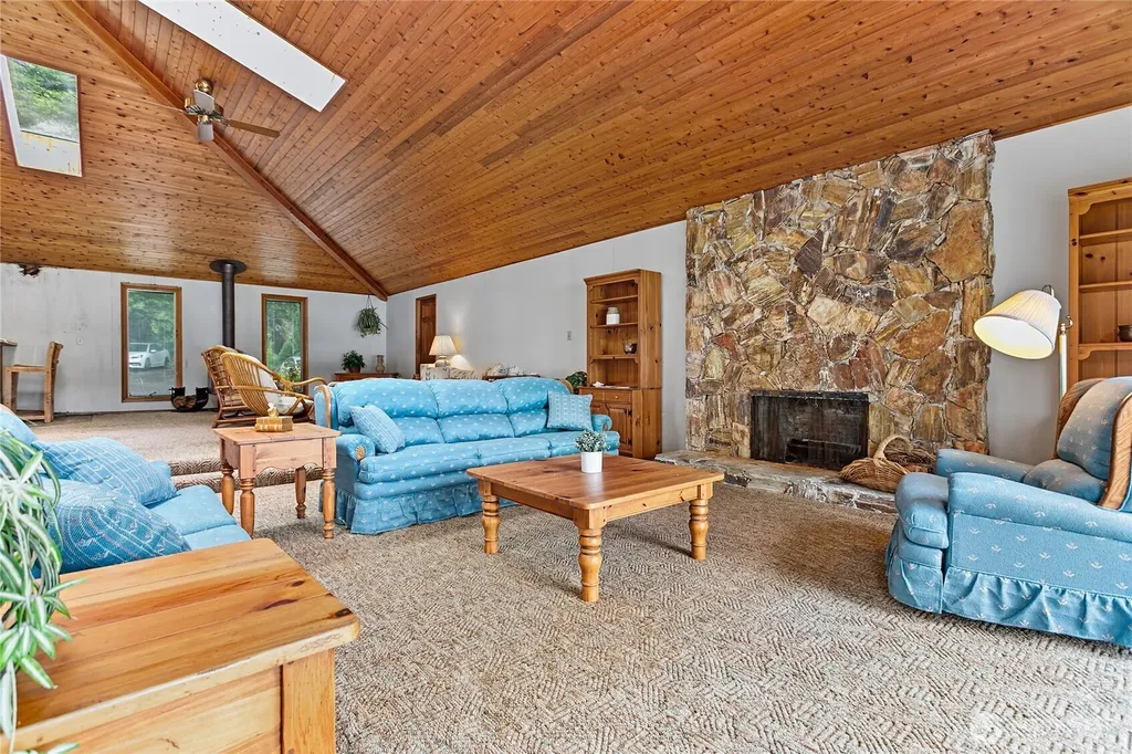 859 E Lake Samish Drive Bellingham WA 98229