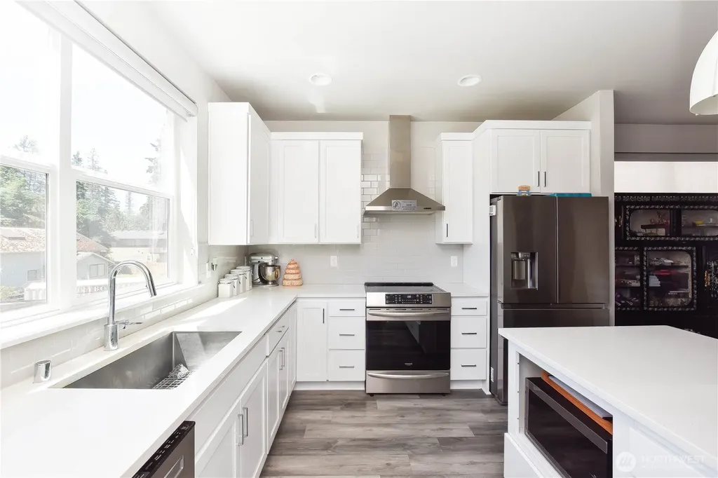 14229 9th Place W Lynnwood WA 98087