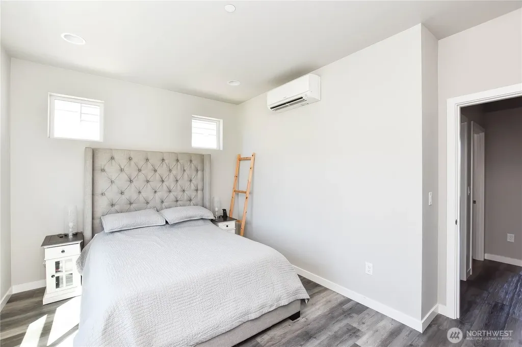 14229 9th Place W Lynnwood WA 98087