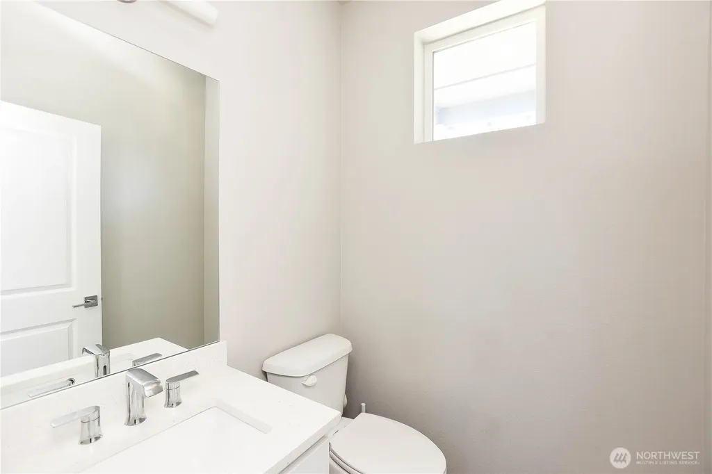 14229 9th Place W Lynnwood WA 98087