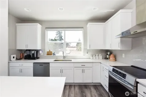 14229 9th Place W Lynnwood WA 98087
