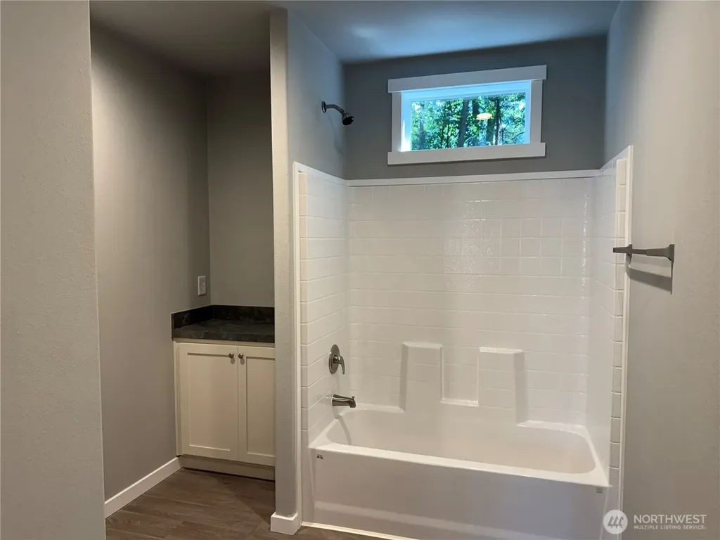 1118 Brentwood Drive Bremerton WA 98312