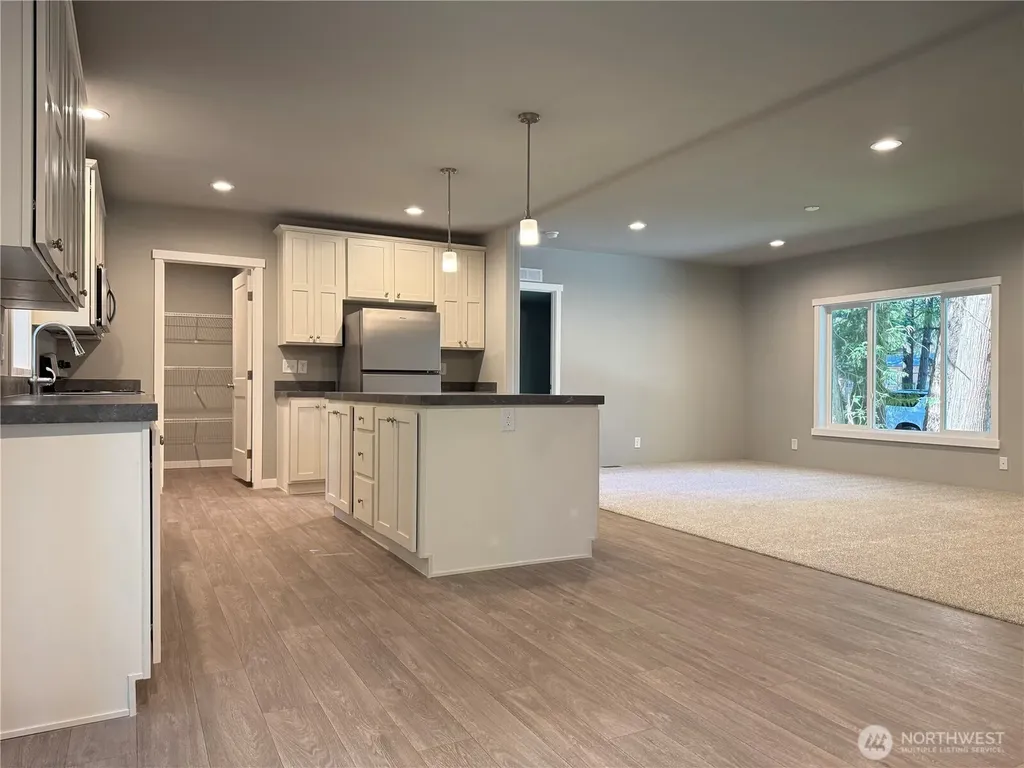 1118 Brentwood Drive Bremerton WA 98312