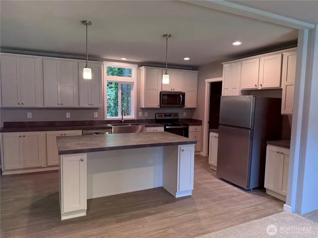 1118 Brentwood Drive Bremerton WA 98312