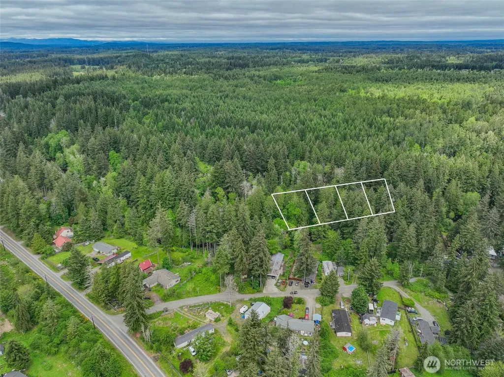 14247 SE Beaver Drive Rainier WA 98576