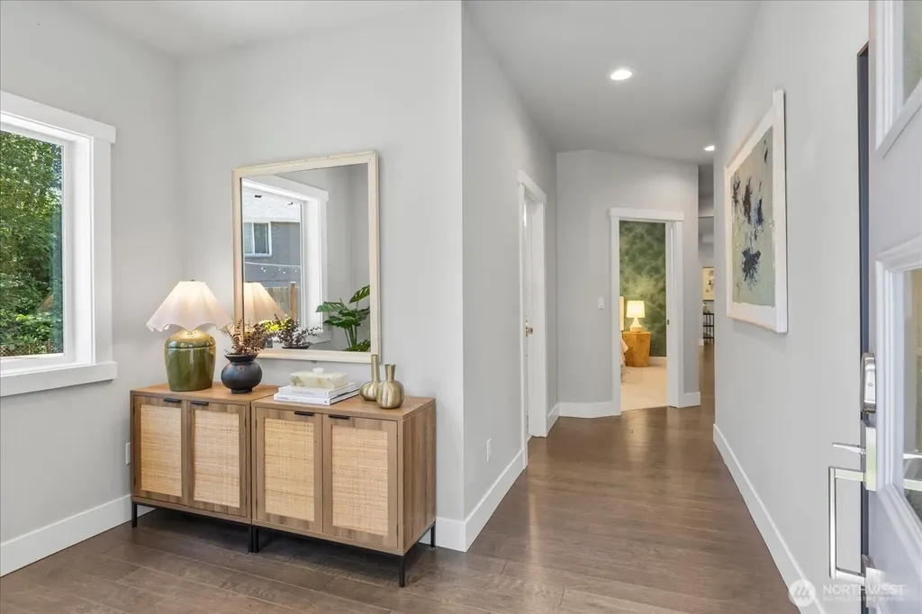 15111 Manor Way Lynnwood WA 98087
