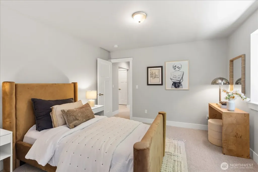 15111 Manor Way Lynnwood WA 98087