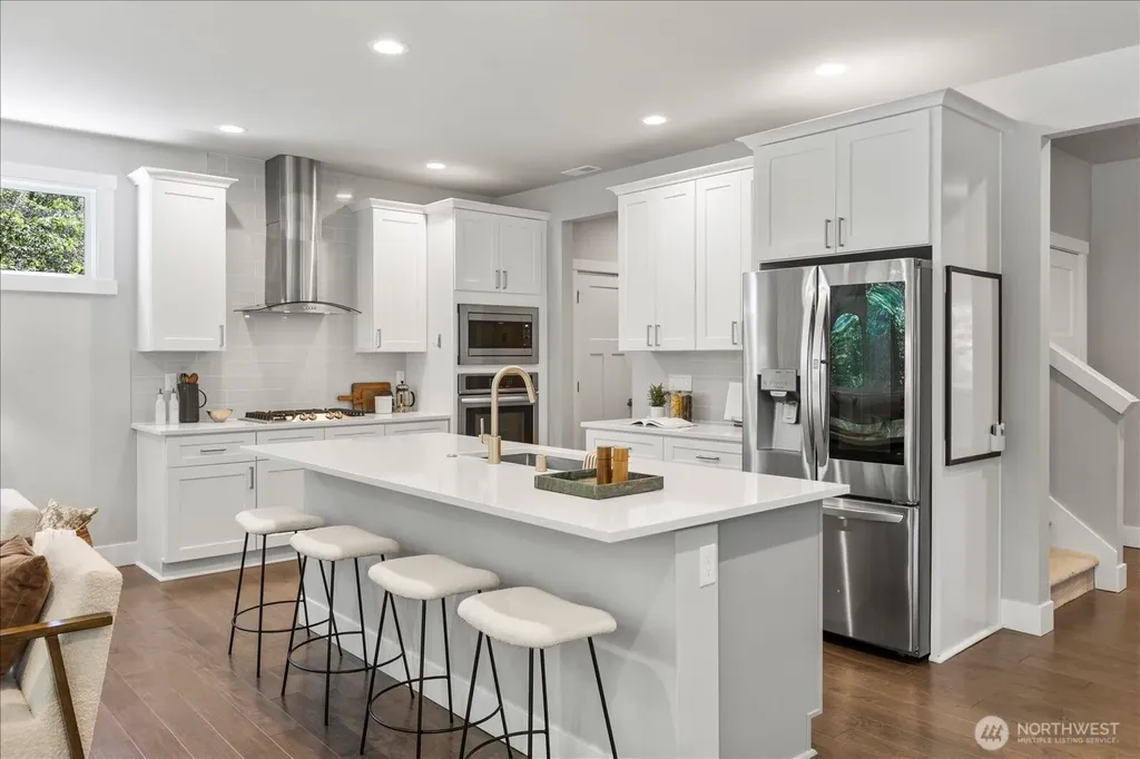 15111 Manor Way Lynnwood WA 98087