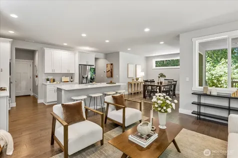 15111 Manor Way Lynnwood WA 98087