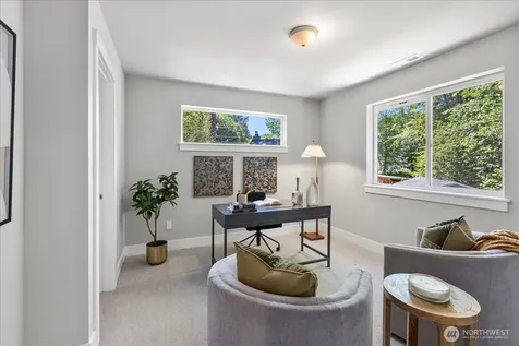 15111 Manor Way Lynnwood WA 98087