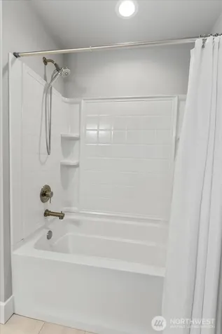 15111 Manor Way Lynnwood WA 98087