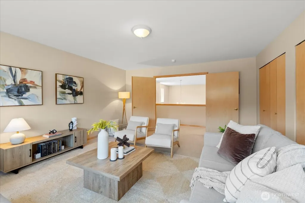 518 4th Avenue S Edmonds WA 98020