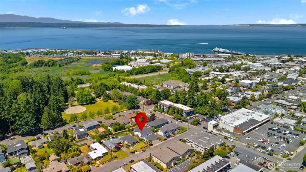 518 4th Avenue S Edmonds WA 98020