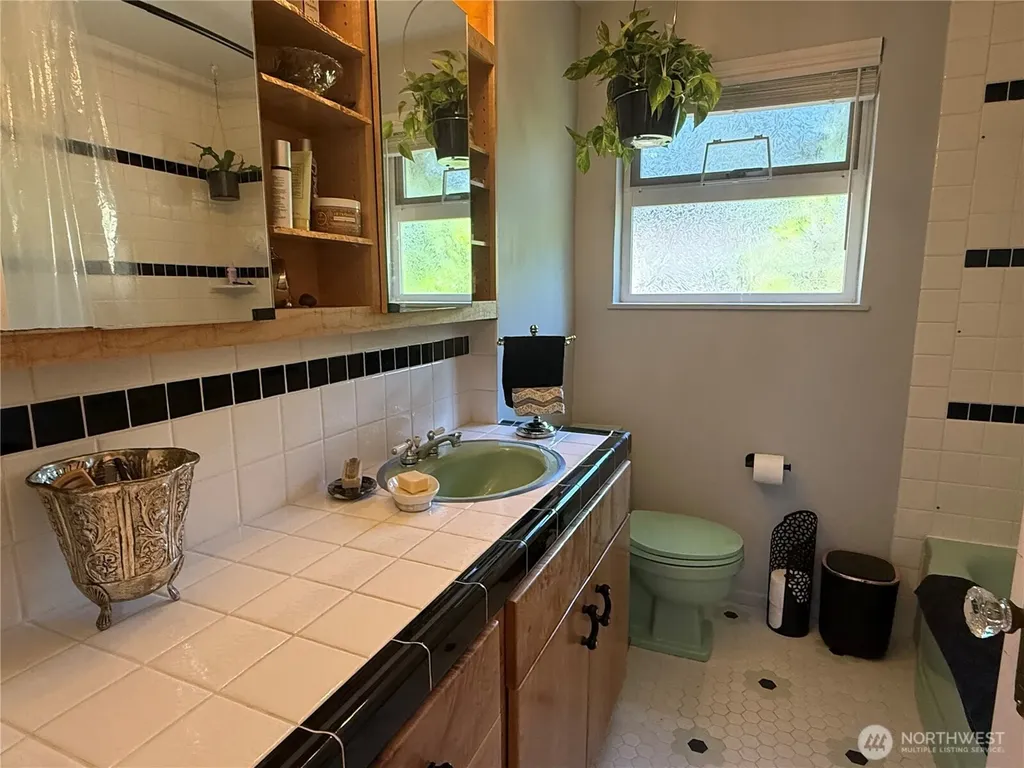 2145 N 146th Street Shoreline WA 98133