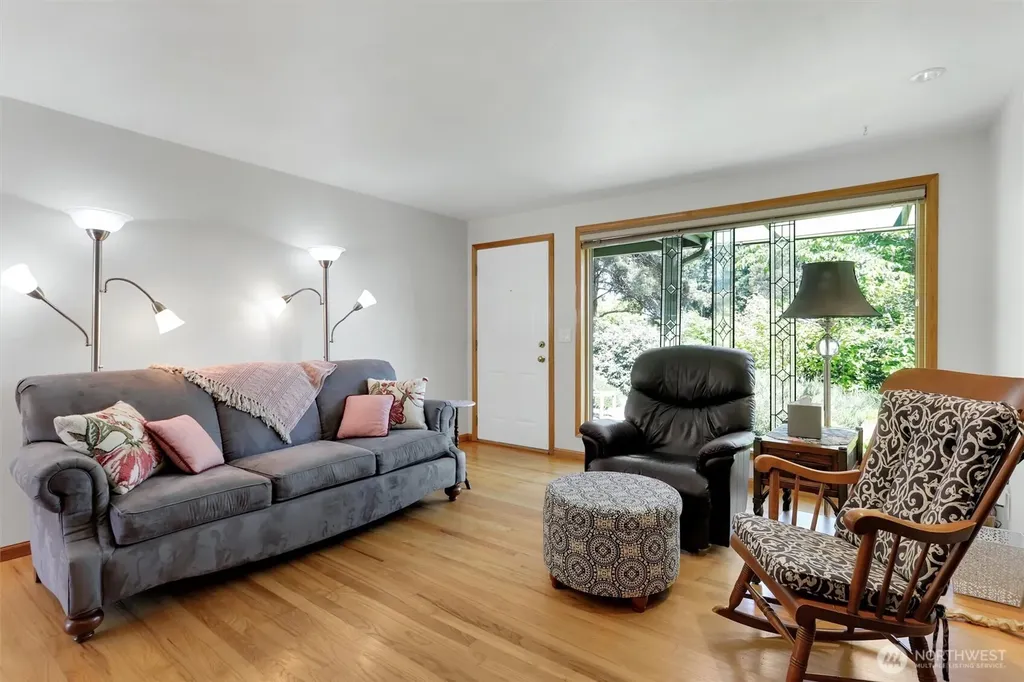 2145 N 146th Street Shoreline WA 98133
