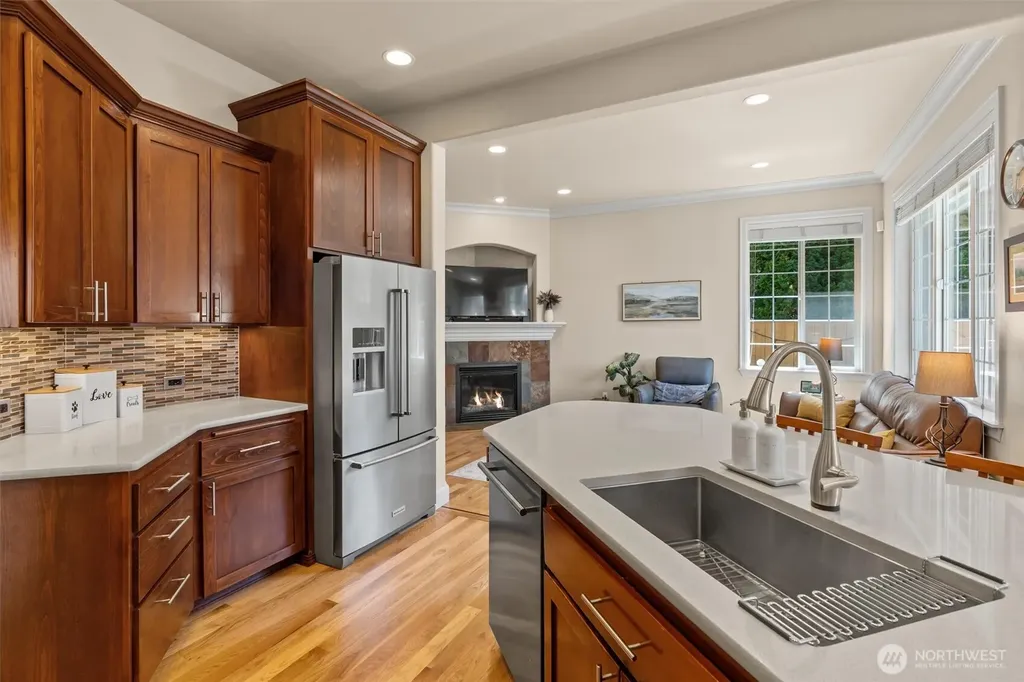 1922 10th Street Pl SW Puyallup WA 98371