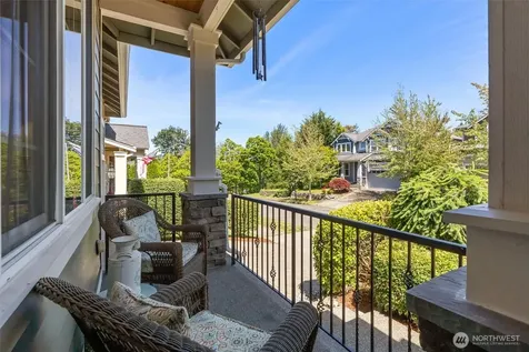 1922 10th Street Pl SW Puyallup WA 98371