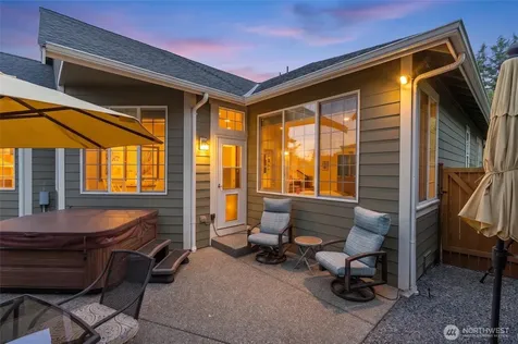 1922 10th Street Pl SW Puyallup WA 98371