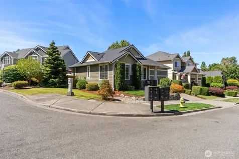 1922 10th Street Pl SW Puyallup WA 98371
