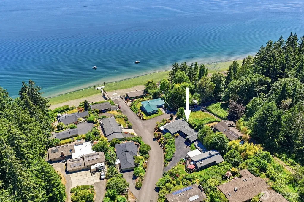2101 Beverly Beach Drive NW Olympia WA 98502