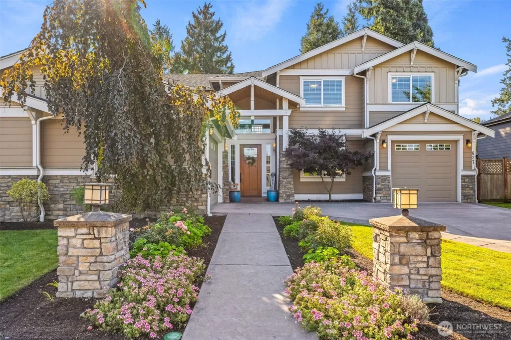 627 SW 185th Street Normandy Park WA 98166