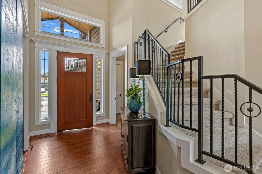 627 SW 185th Street Normandy Park WA 98166