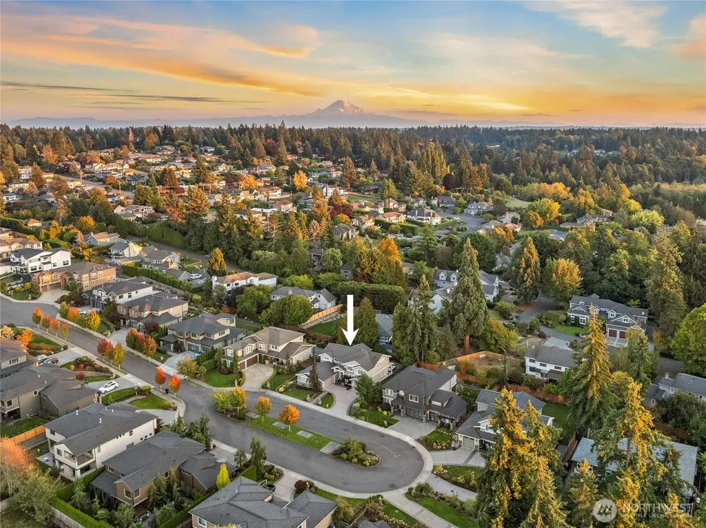 627 SW 185th Street Normandy Park WA 98166
