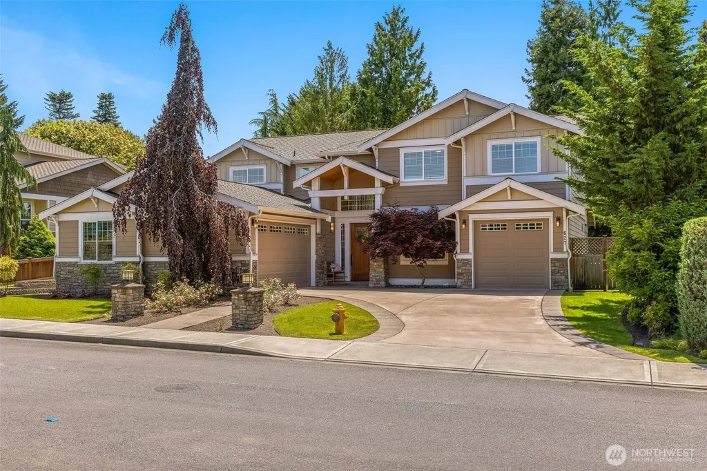 627 SW 185th Street Normandy Park WA 98166