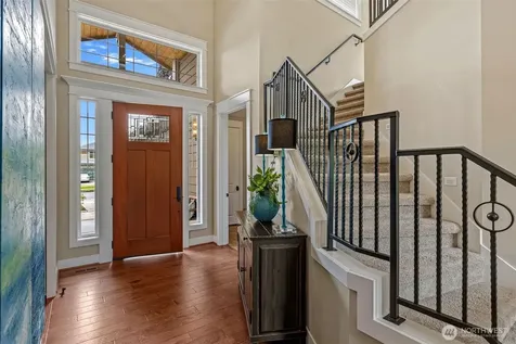 627 SW 185th Street Normandy Park WA 98166