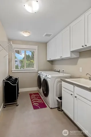 627 SW 185th Street Normandy Park WA 98166