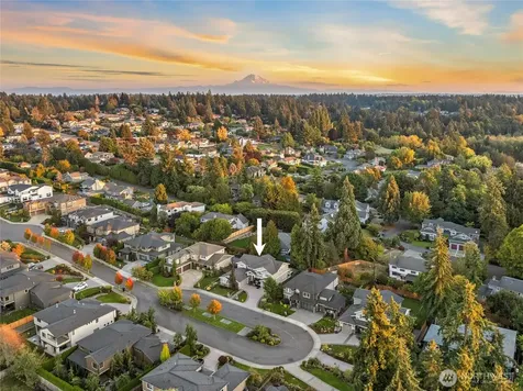 627 SW 185th Street Normandy Park WA 98166