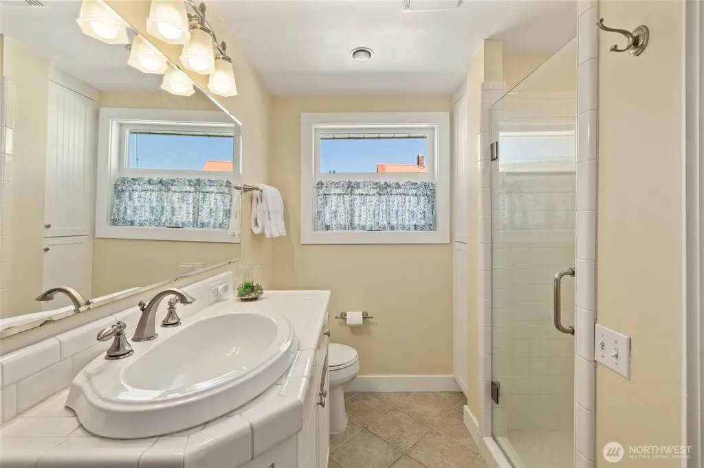 107 W Montana Avenue Roslyn WA 98941