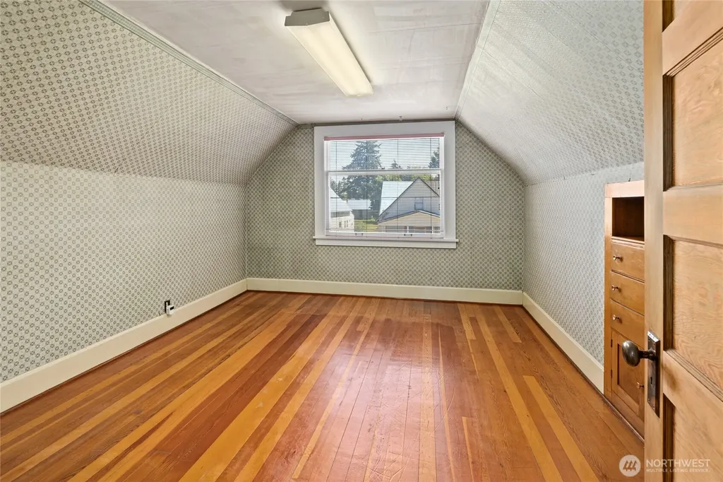 107 W Montana Avenue Roslyn WA 98941