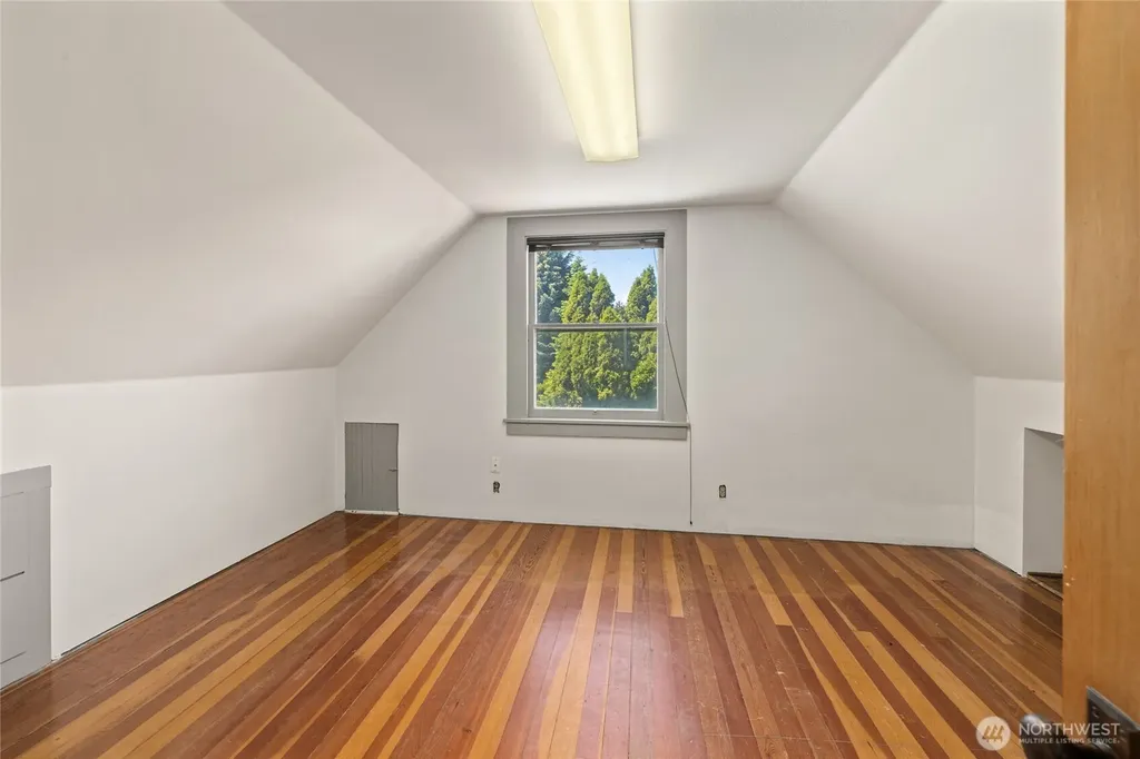 107 W Montana Avenue Roslyn WA 98941