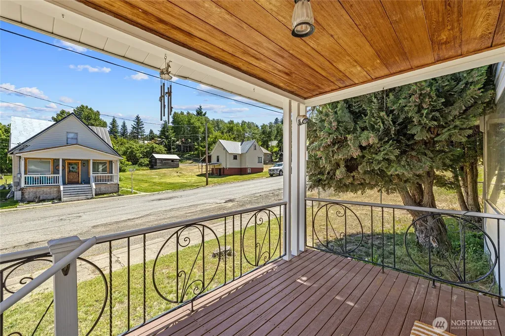 107 W Montana Avenue Roslyn WA 98941