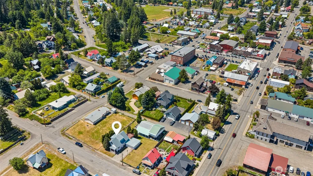 107 W Montana Avenue Roslyn WA 98941