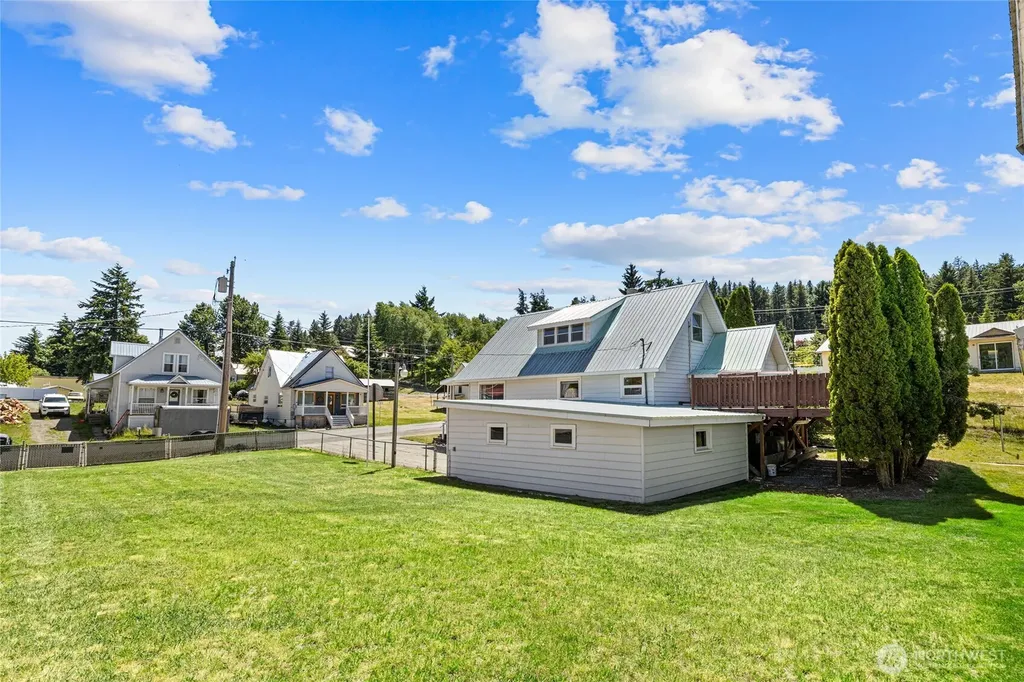 107 W Montana Avenue Roslyn WA 98941