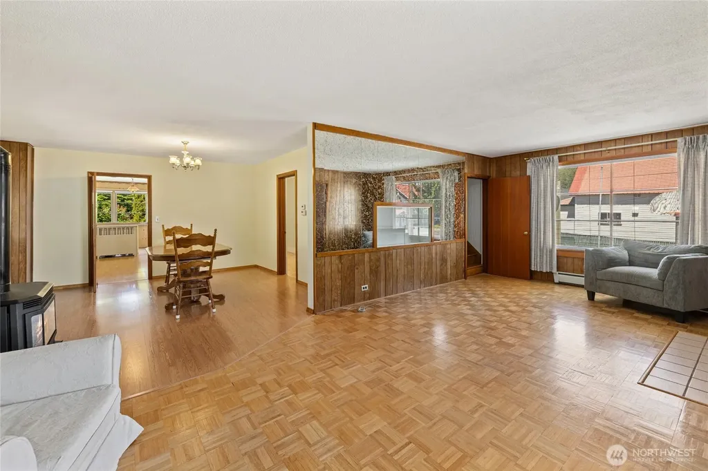 107 W Montana Avenue Roslyn WA 98941
