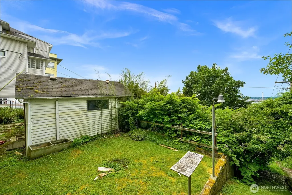 631 N Forest Street Bellingham WA 98225