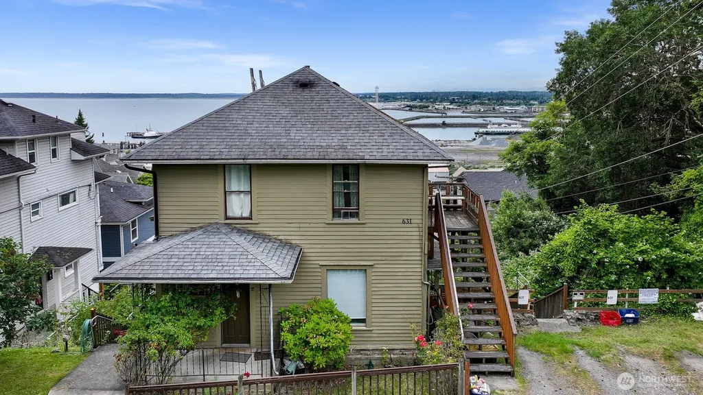 631 N Forest Street Bellingham WA 98225