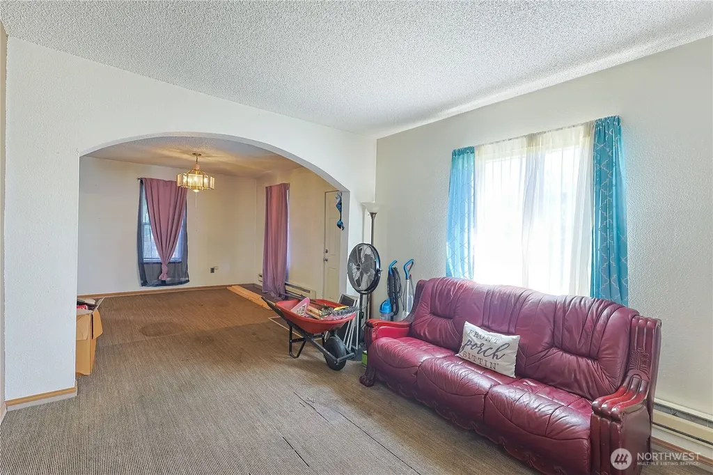 809 E Morton Street Tacoma WA 98404