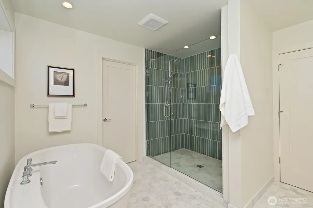5620 6th Ave NW Seattle WA 98107