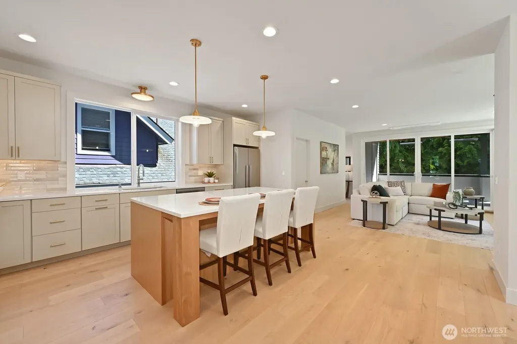 5620 6th Ave NW Seattle WA 98107