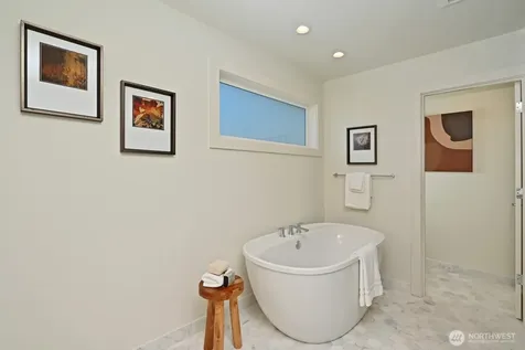 5620 6th Ave NW Seattle WA 98107