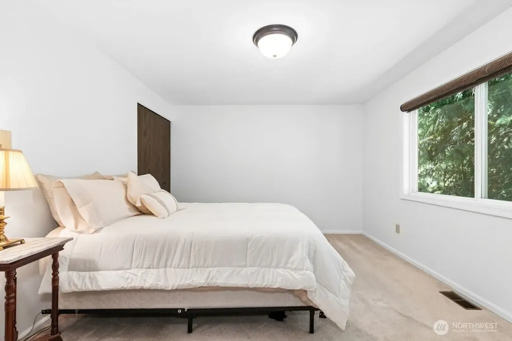 26910 SE 154th Place Issaquah WA 98027