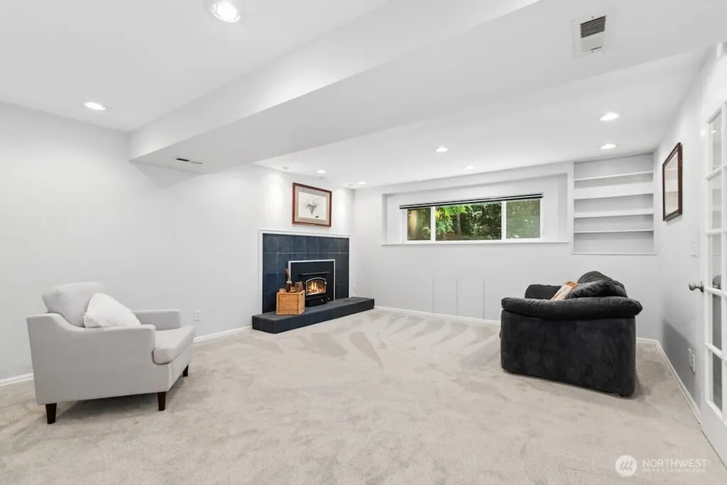 26910 SE 154th Place Issaquah WA 98027