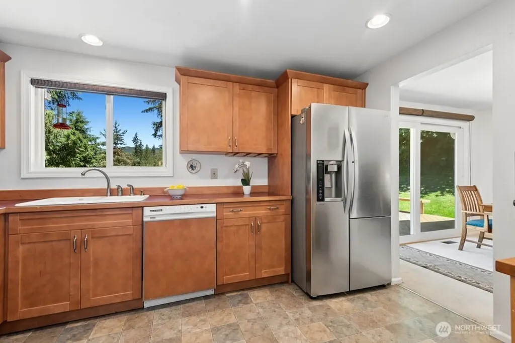 26910 SE 154th Place Issaquah WA 98027