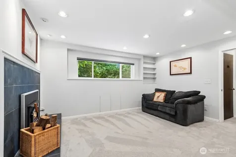 26910 SE 154th Place Issaquah WA 98027