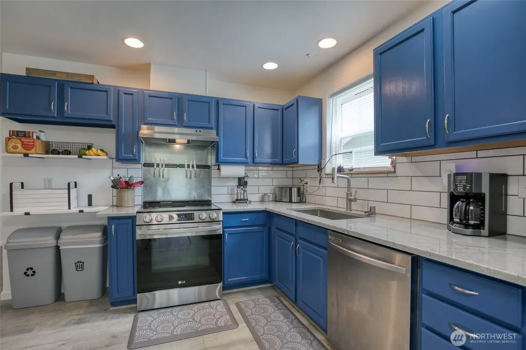 1205 S Evans Aberdeen WA 98520